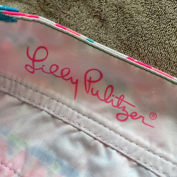 Lilly Pulitzer Callahan Shorts - Picture 7 of 12